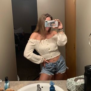 ✨SOLD✨brand new off the shoulder top - size medium